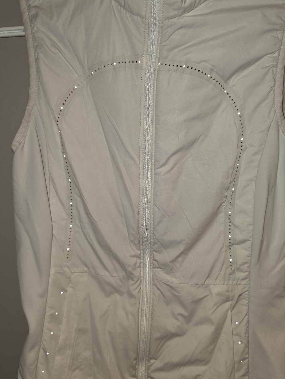 Lululemon Run For Cold Vest - Picture 2 of 6